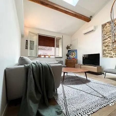 Sublime T2 Duplex Climatise Au Centre Ville! *